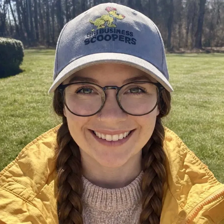 Dani, Professional Scooper at Big Business Scoopers